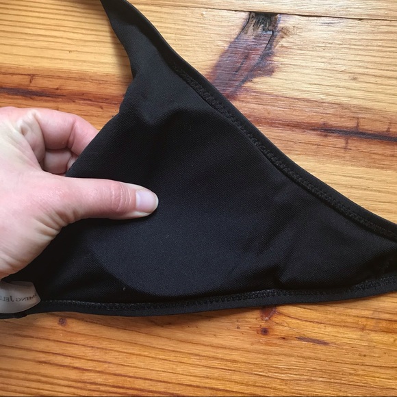 Blooming Jellyfish Black Crochet Wrap Bikini EUC M - Picture 9 of 12